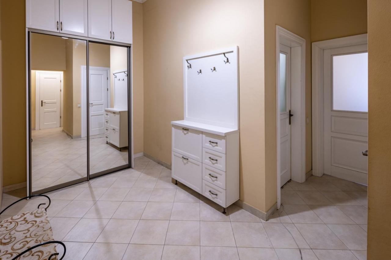 Ferienwohnung Romari Сербська 9 Lemberg Exterior foto
